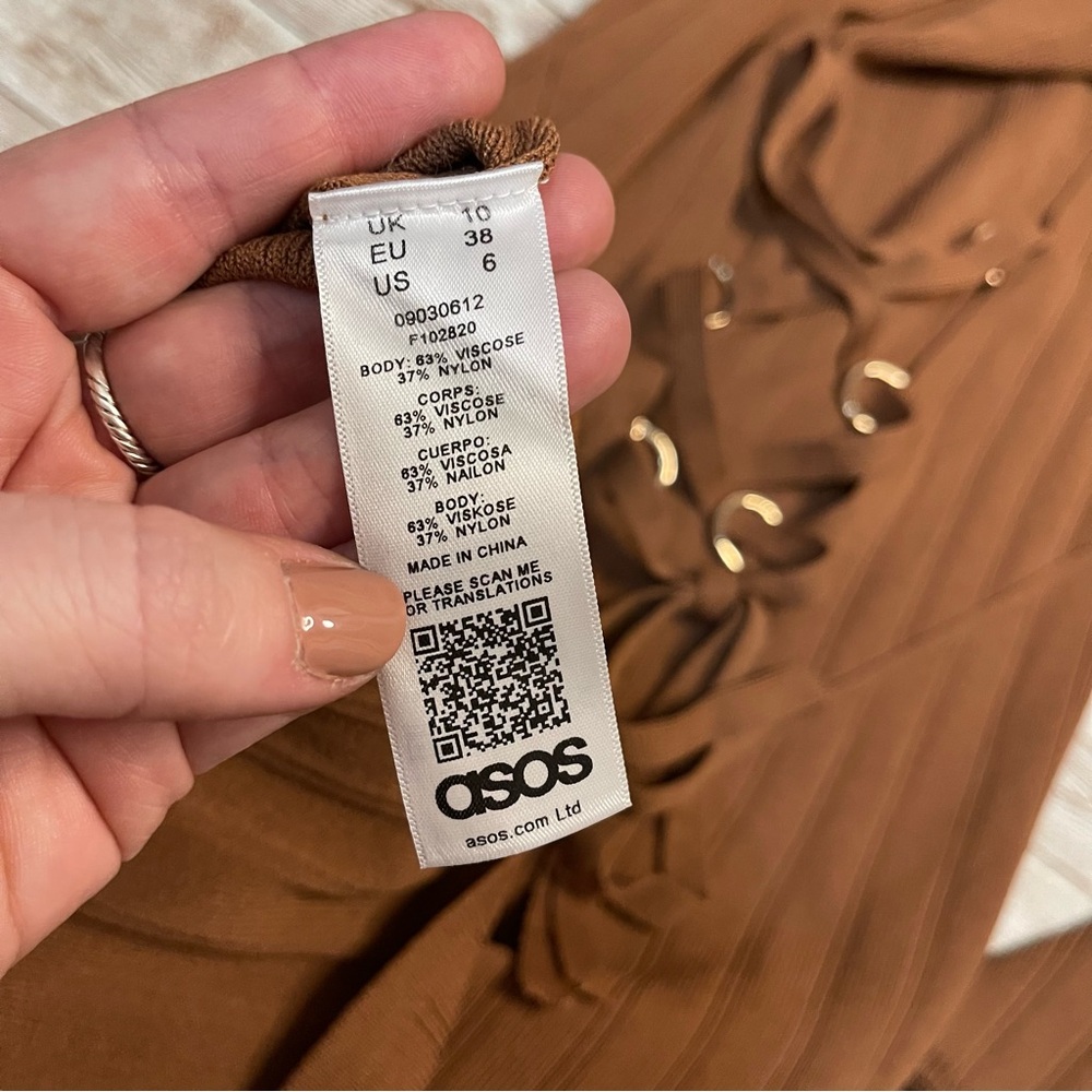 ASOS Long Sleeve Brown Lace Back Dress - Picture 3 of 5